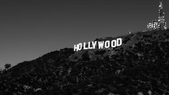 Pillanatokra vagyunk attól, hogy leálljon Hollywood: 60 ezer stábtag léphet sztrájkba