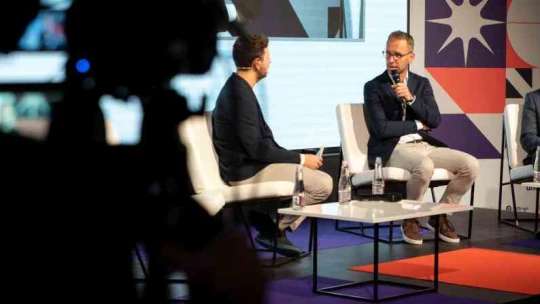 Várkonyi: nem félünk az Amazontól
