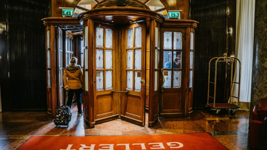 A magyar ingatlanmogul örül, hogy Tiborczéké lett Budapest legendás szállója