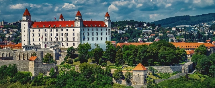 Visszaállítják az ellenőrzést a szlovák–magyar határon