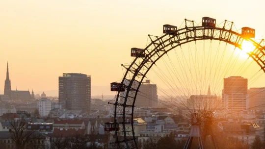 Bécsben szigorítanak, és oltják az 5–12 éveseket is