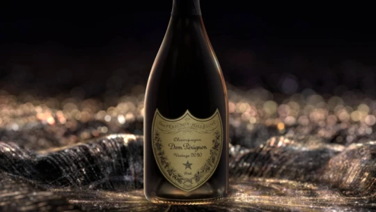 Dom Perignon díszdobozban 60, 80, 100 ezerért? Egyszer élünk vagy pénzkidobás?