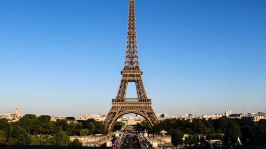 A franciák ráfekszenek a harmadik oltásra is, az elmúlt napokban felfutott náluk a járvány