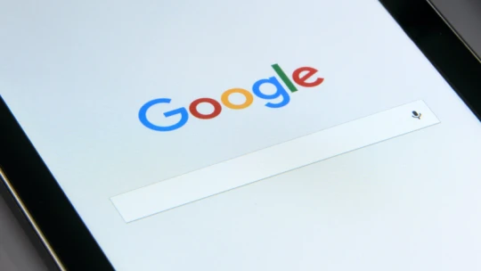 Kirúgta a Google a munkatársát, aki szerint a cég egyik szoftvere öntudatra kelt