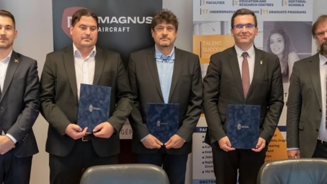 Állami milliárdok a levegőben: túrarepülésre fejlesztenének elektromos repülőt