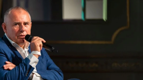 Mindannyian hozunk rossz üzleti döntéseket, még te is – visszaszóltak a Central milliárdos tulajdonosának