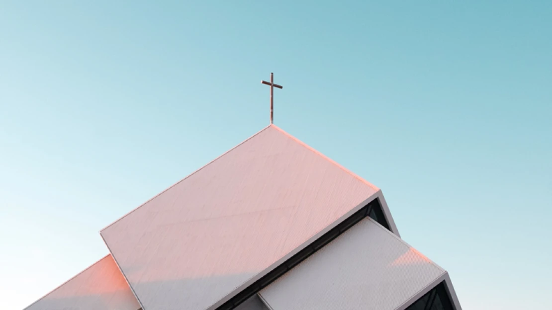 Vallási appokból csinált bombaüzletet a járvány