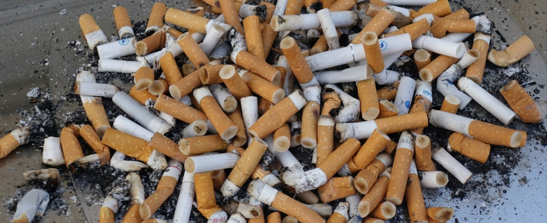 Egy országban egy életre kivezetik a dohányzást