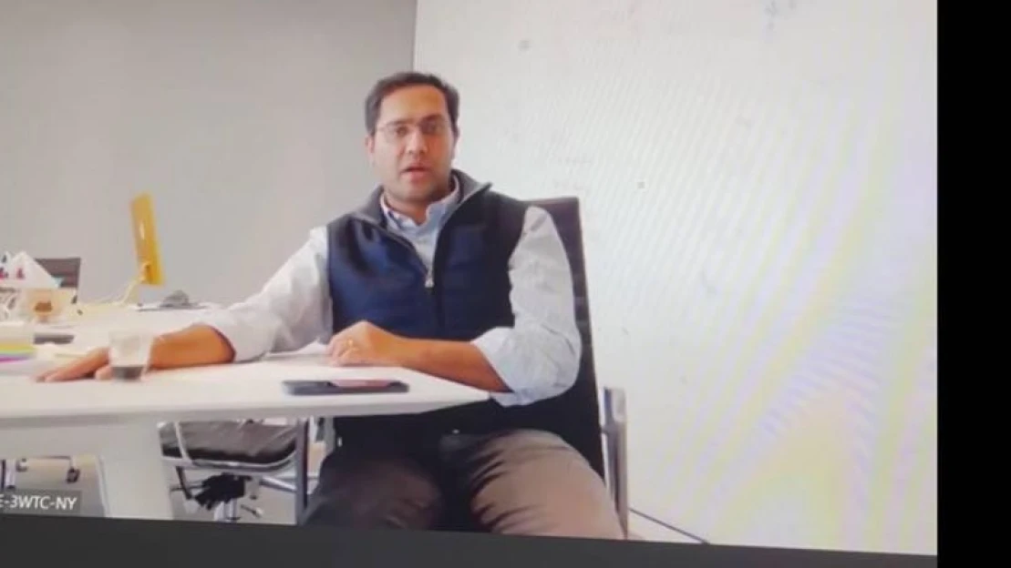 900 embert rúgott ki egyetlen videóhívásban – jó pár cégnél lett a Zoom az új HR-es