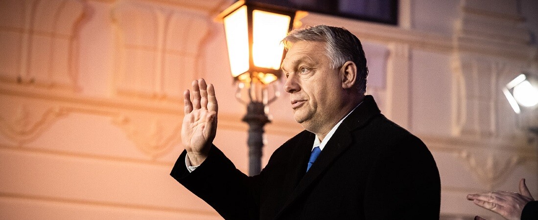 Üres kampányígéret, vagy reális vállalás – miből finanszírozná Orbán a most belengetett támogatásokat?