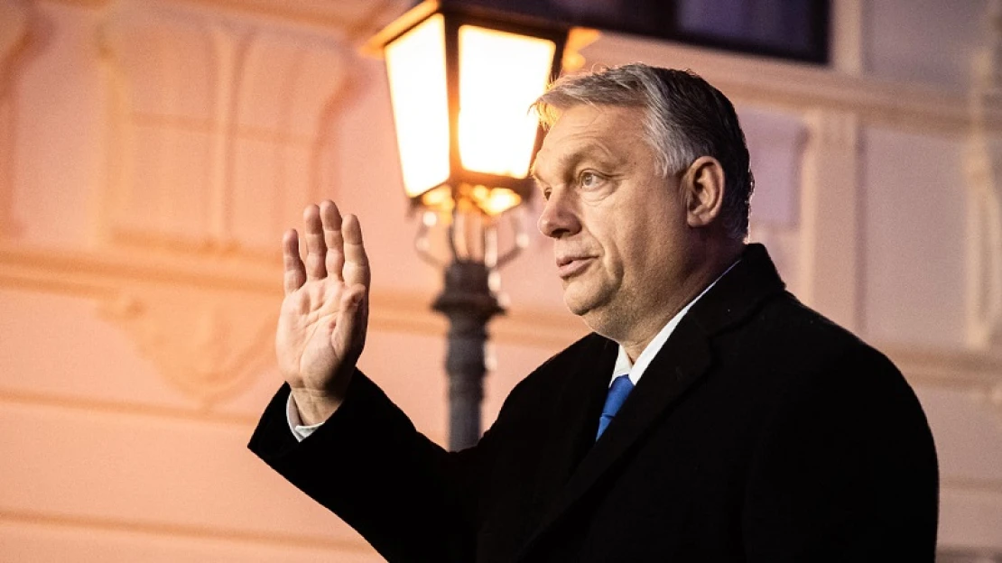 Üres kampányígéret, vagy reális vállalás – miből finanszírozná Orbán a most belengetett támogatásokat?