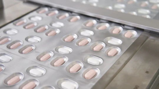 Már nem csak az EU-ban vethető be a Pfizer covidgyógyszere