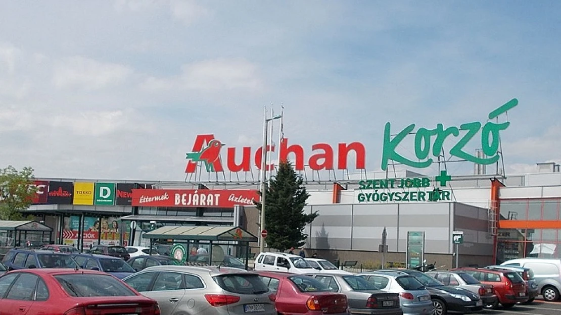Egy hét múlva eltűnik a műanyagzacskó az egyik hipermarketláncból