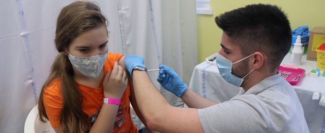 Hamarosan újabb vakcinát kaphatnak a 6-11 évesek