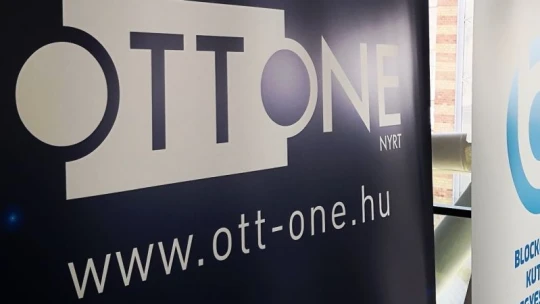 Komoly büntetést kapott a lélegeztetőgépes beszerzésekkel foglalkozó cég