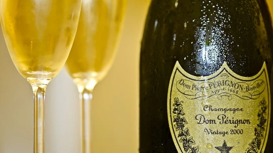 Mindenki pezsgőt ivott a járvány alatt? Hatalmasat mentek 2021-ben a francia pezsgőgyártók