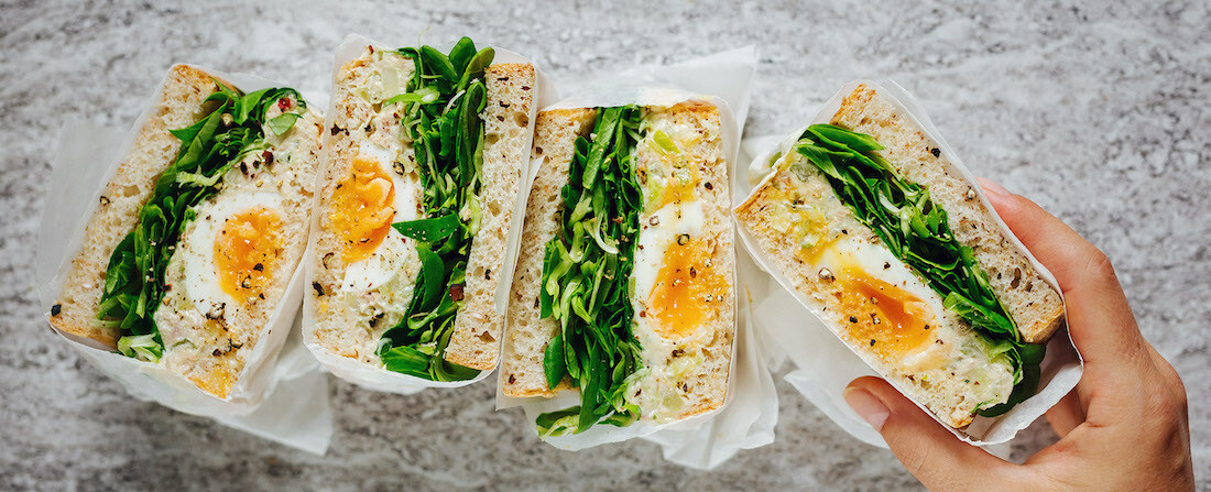 Nincs kedved főzni? Eljött a tojásos-madársalátás-tonhalas szendvics ideje!