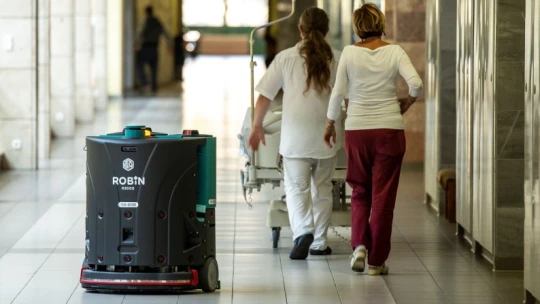 Lengyelországban terjeszkedik a brutális állami pénzeket megmozgató magyar takarítócég