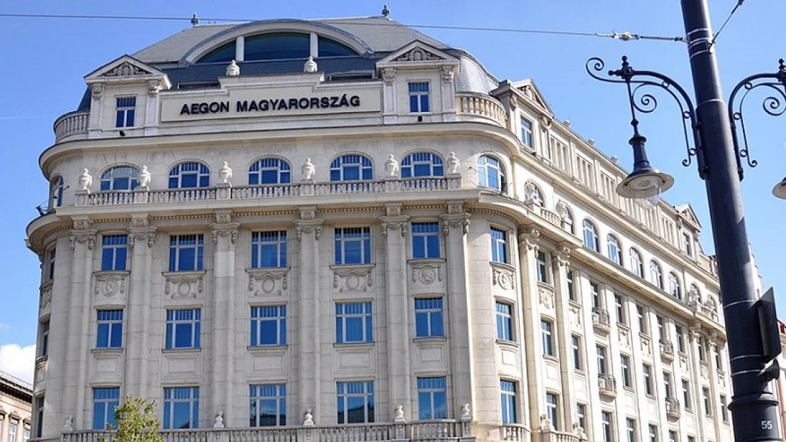 125 milliárd forintot költ a magyar állam két biztosítóra, drágának tűnik