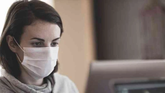 Fecskendő- és maszkhegyek maradnak a járvány után