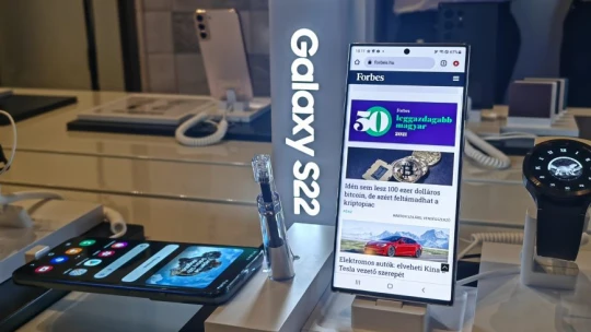 Erődemonstráció: Megérkeztek Magyarországra a Samsung új telefonjai