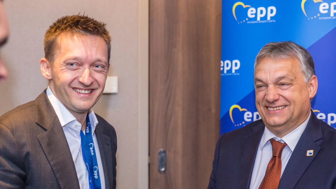 Így veri el a közpénzt reklámokra Rogán Antal és csapata