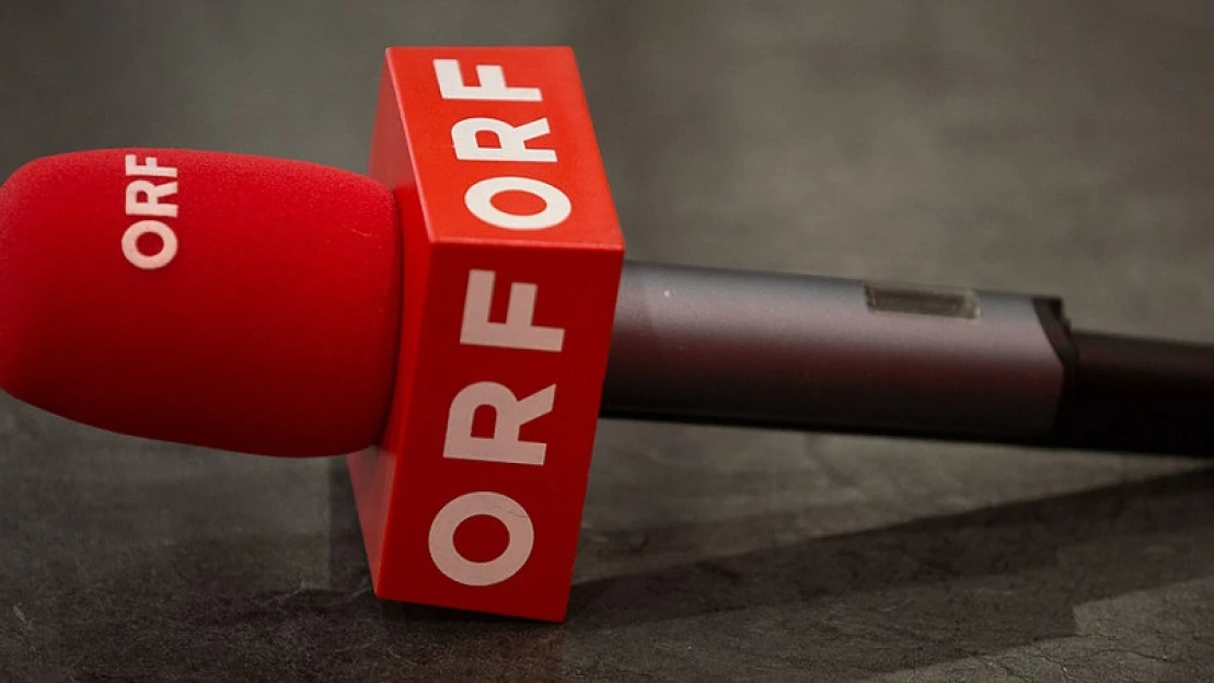 Fizetésmegvonással fenyegetik az osztrák közmédia oltatlan munkatársait