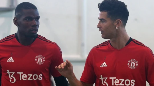 Mit keres a hatalmi harcokban egyszer már majdnem megbukott cég a világ egyik legértékesebb fociklubja mellett?