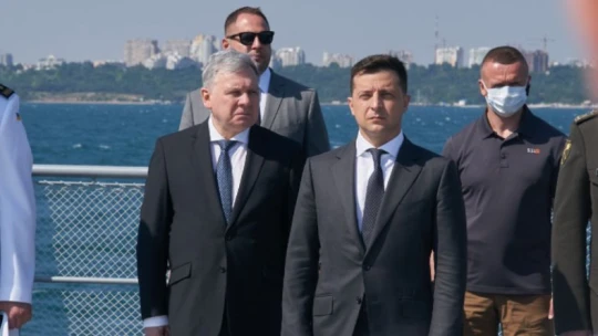 Az ukrán elnök nem készül válaszcsapásra, de nem adnak senkinek semmit