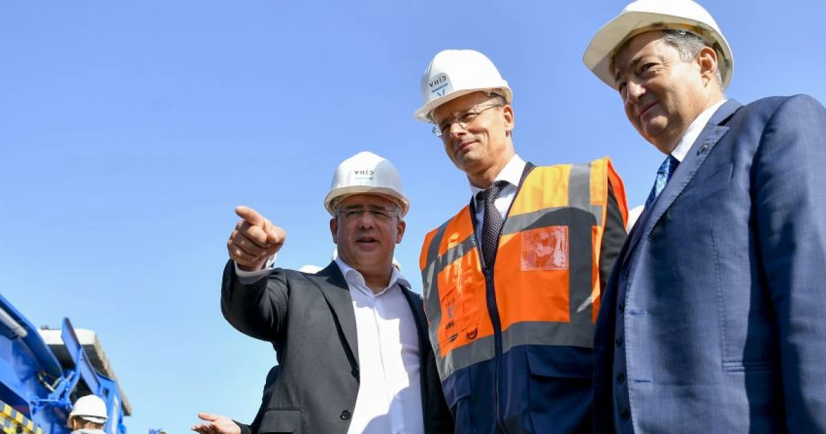 Image accompanying Csak vesztesei lesznek, ha összeomlik Mészáros Lőrinc vasútépítő birodalma, from Forbes.hu