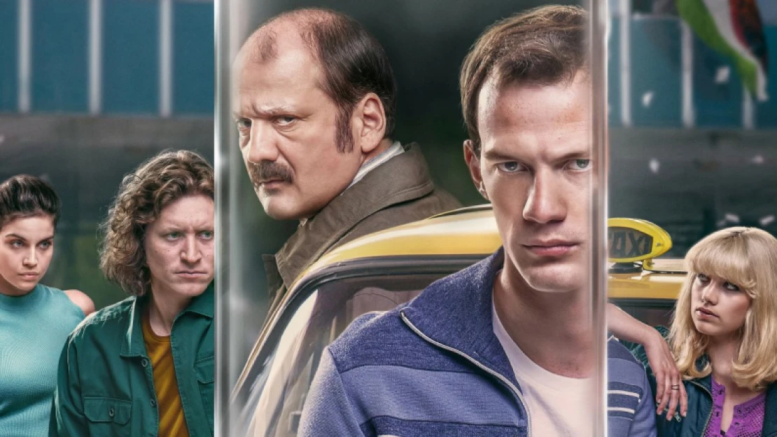 Ekkor indul A besúgó című magyar sorozat az HBO Maxon – új előzetes és plakát is érkezett hozzá