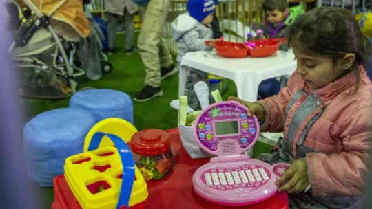 Ilyen belülről a kormány új tranzitközpontja