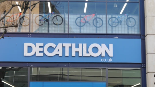 Mégis kivonul a Decathlon Oroszországból