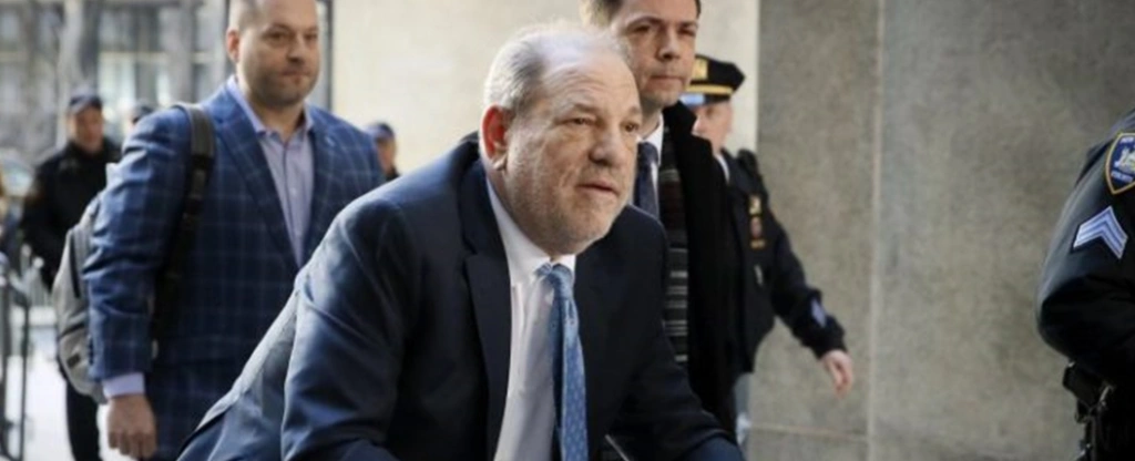 Csokit csempészett Harvey Weinstein a börtönben