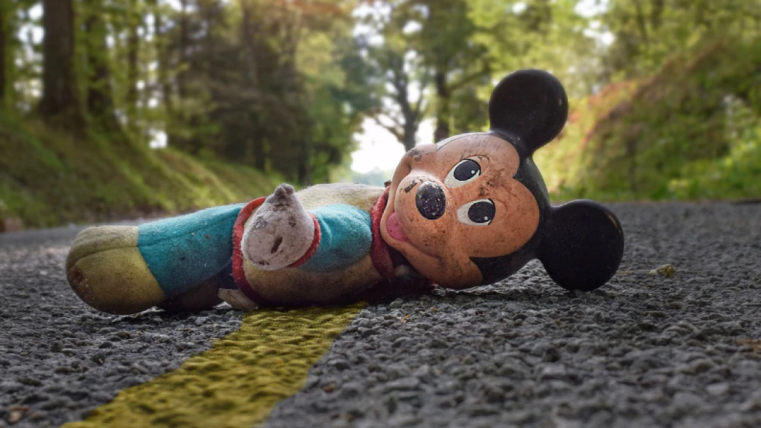 Mickey egér nemet mond Oroszországra – de ki nem vonul teljesen