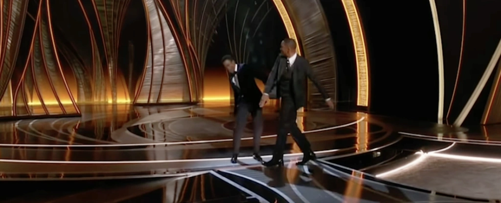 Fotó: Will Smith megüti Chris Rockot a 94. Oscar-gálán.