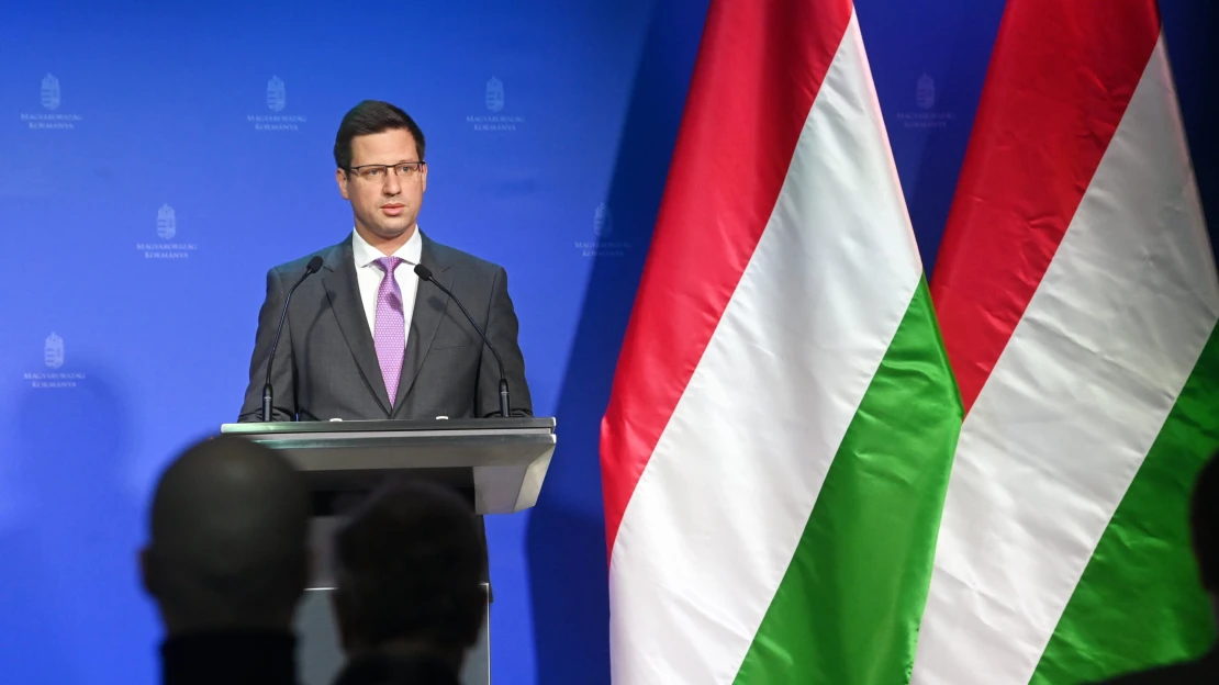 A kormány szerint a gázárak miatt gyengül a forint, növelik a magyar gázkitermelést