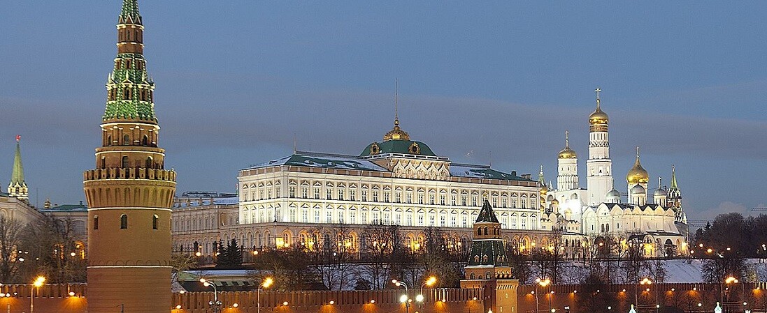 Romokban az orosz rubel a hétvégi Wagner-dráma után