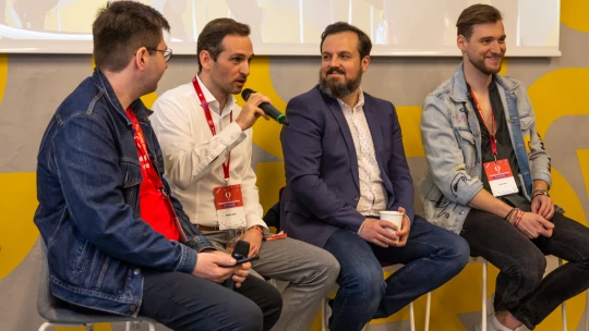 „A Microsofttal és a Facebookkal harcolunk, a metaverzumban győzhetjük le őket”