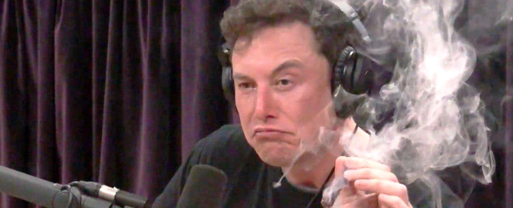Elon Musk a Joe Rogan Experience című podcast vendégeként 2018-ban. Fotó: Joe Rogan Experience Youtube-csatorna