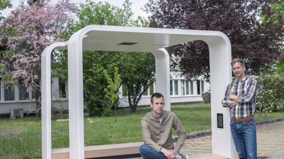 Megcsinálták a padok iPhone-ját