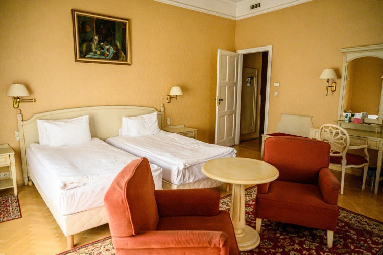 Fényűzés és boroskóla egy helyen – Budapest legismertebb hotelje belülről_4