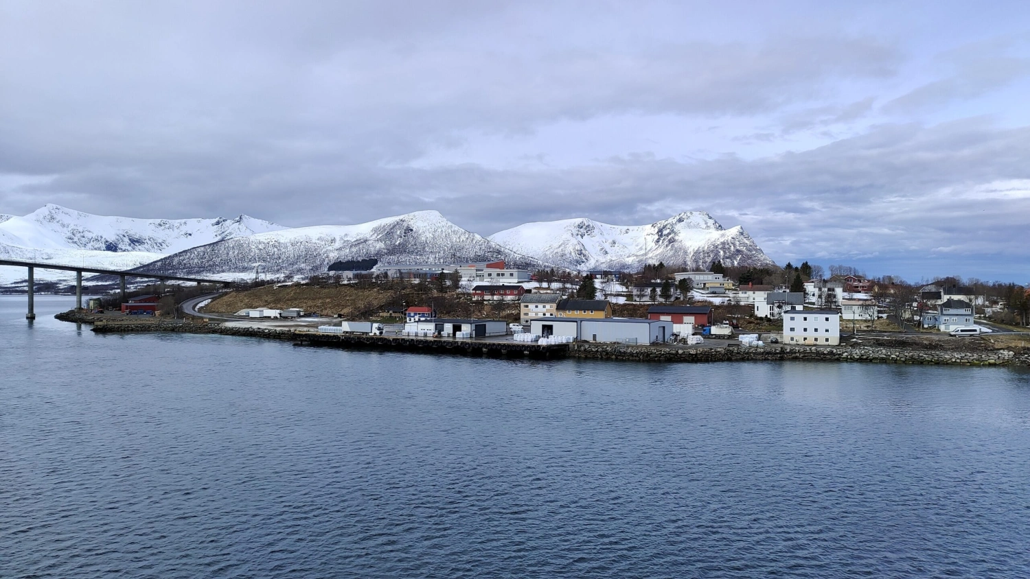 Amit egyszer az életben látni kell: hajóval a norvég hegyek-fjordok mentén