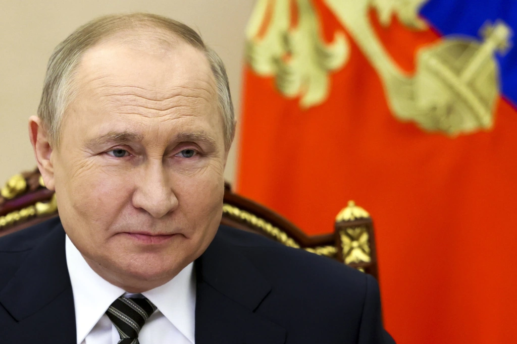 A harctéri kudarcra itt van Putyin politikai válasza