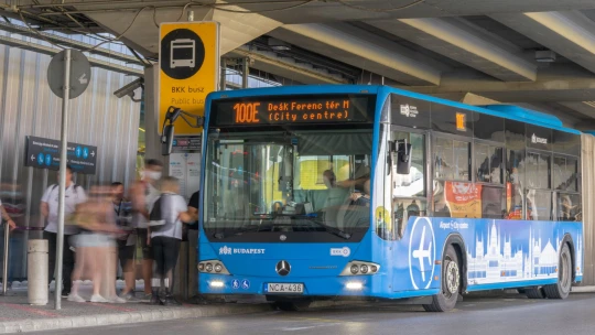 Elkezdik előkészíteni a legendásan sittes repülőtéri út átépítését