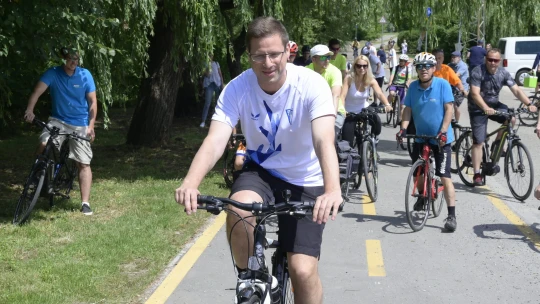 Gulyás Gergely következik: a Ryanair-vezér kocsmában töltötte a gyermekkorát, túl fiatalon jutott túl sok alkoholhoz