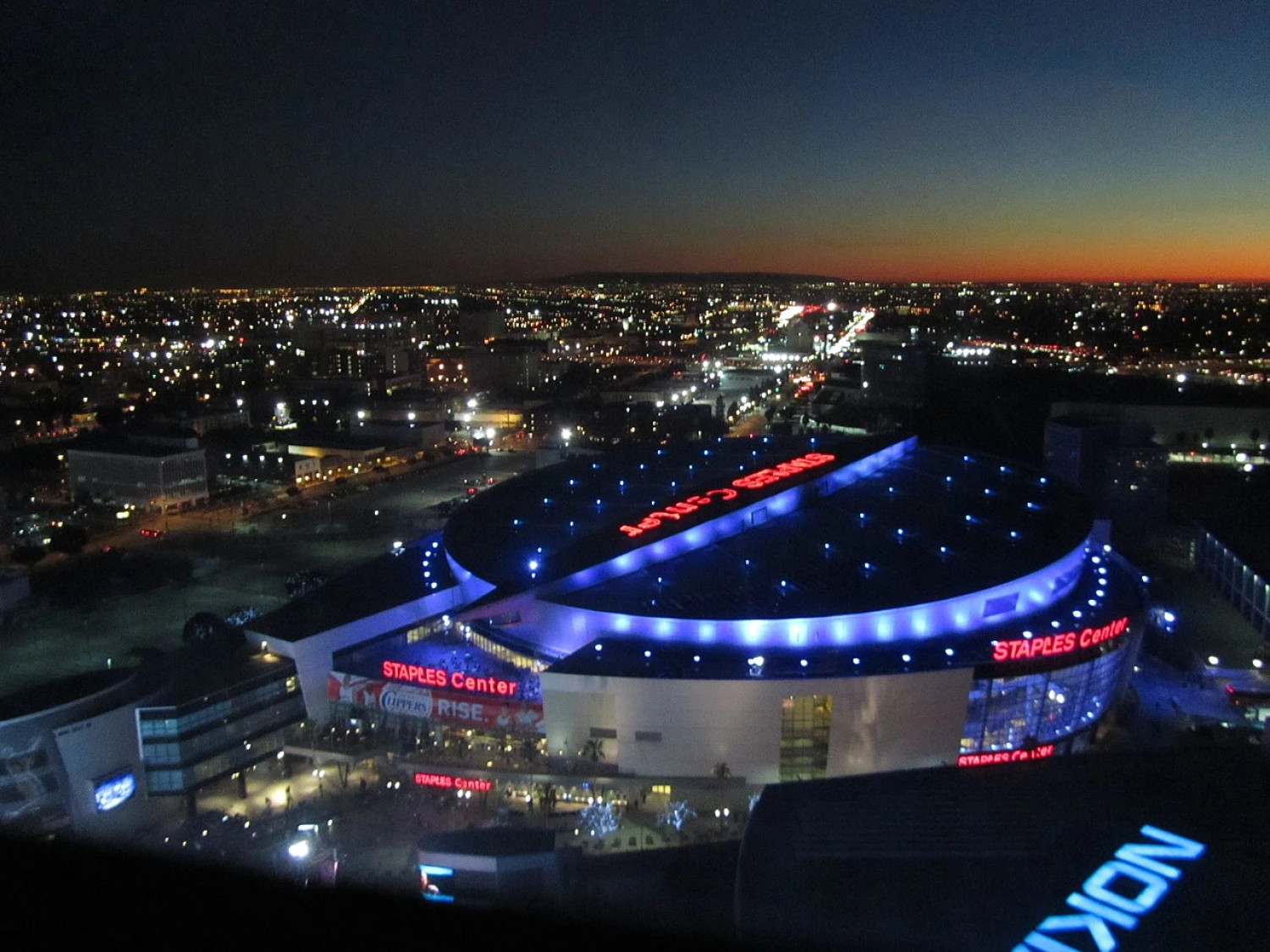 A kriptodevizák és a Los Angeles-i aréna elnevezési átka