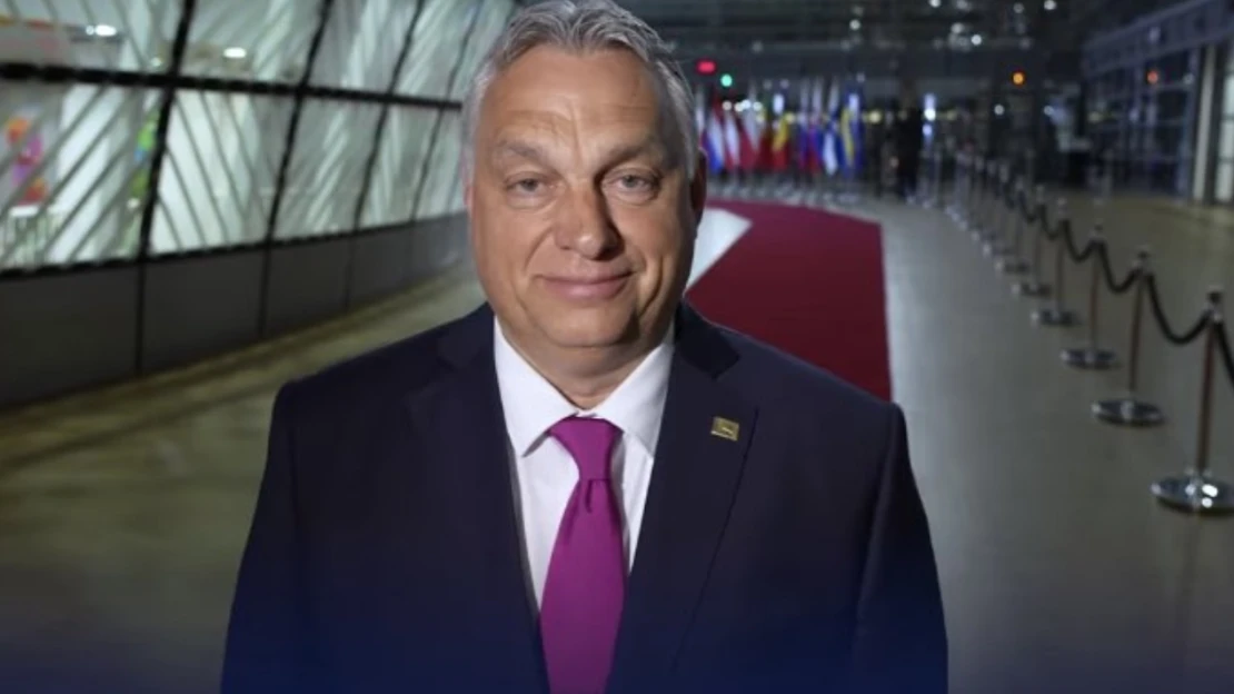Home office? Csakis Orbán engedélyével
