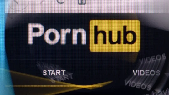 Újabb problémás ügy miatt két magasbeosztású Pornhub-vezető mondott le
