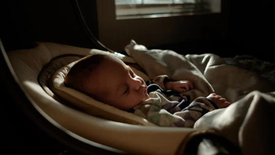 Minden évben meghalt egy csecsemő a Fisher-Price ringatóiban, most léptek az amerikai képviselők